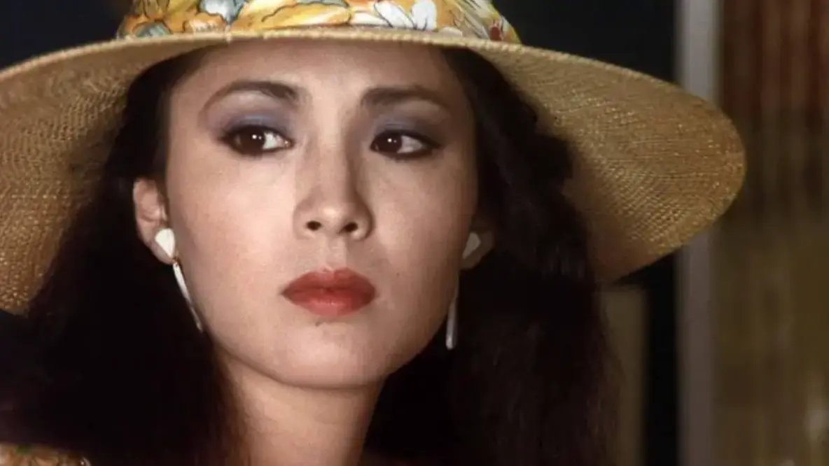 《黑皮肤上哭泣的女人》相关资源图片