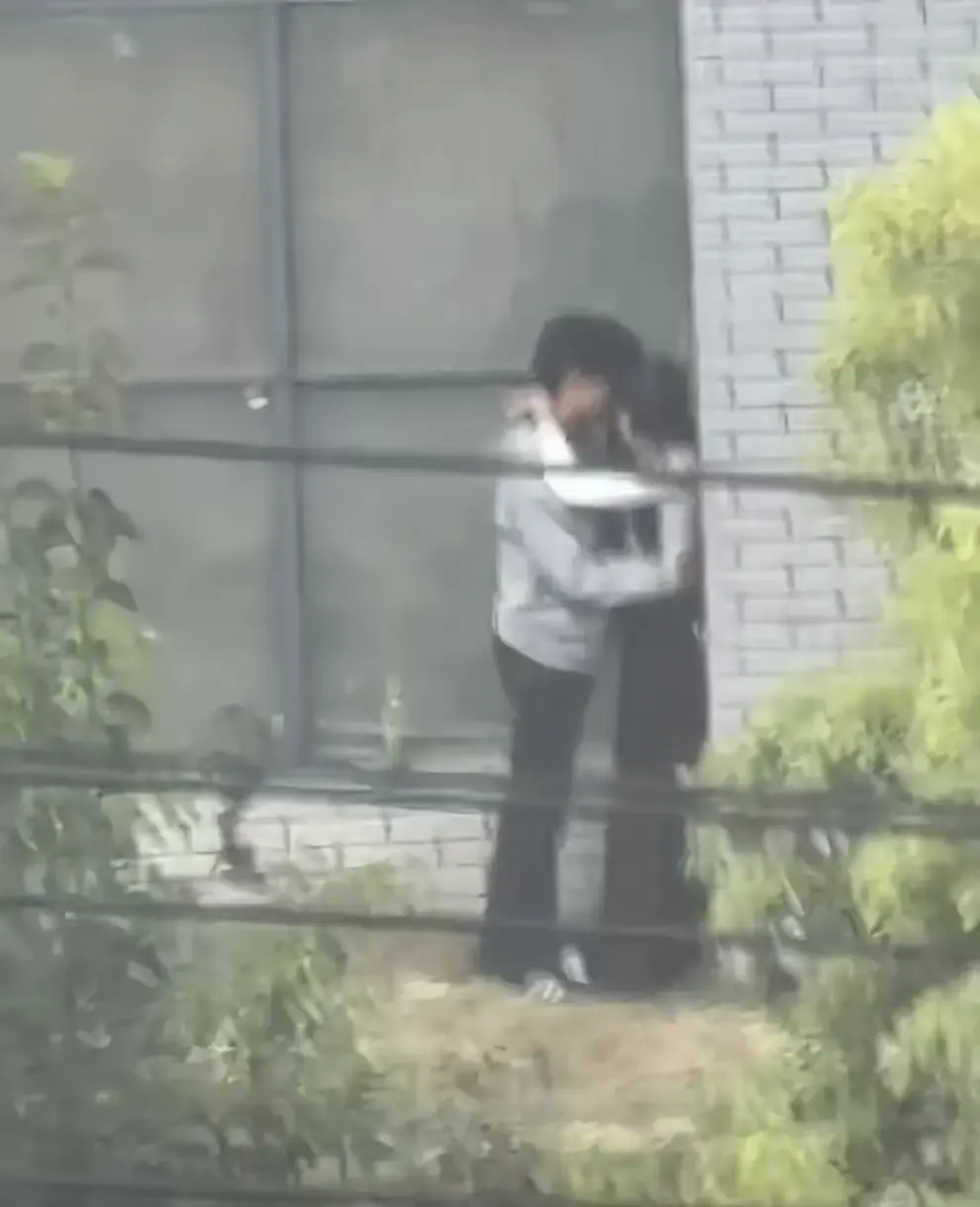 《蚌埠职教园情侣野外视频》事件后续怎么看-原生态高清完整版画面免费看-蚌埠职教园情侣野外视频全网热议高清资源抢先看