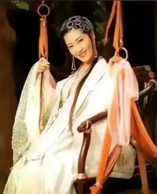 《金瓶梅2:爱的奴隶》相关资源图片
